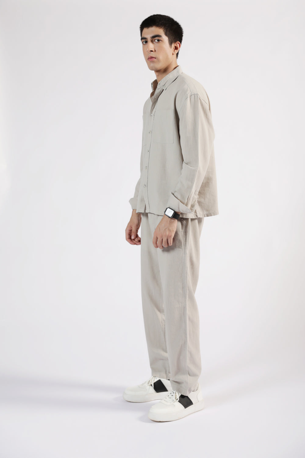 BOXY FIT LINEN SHIRT