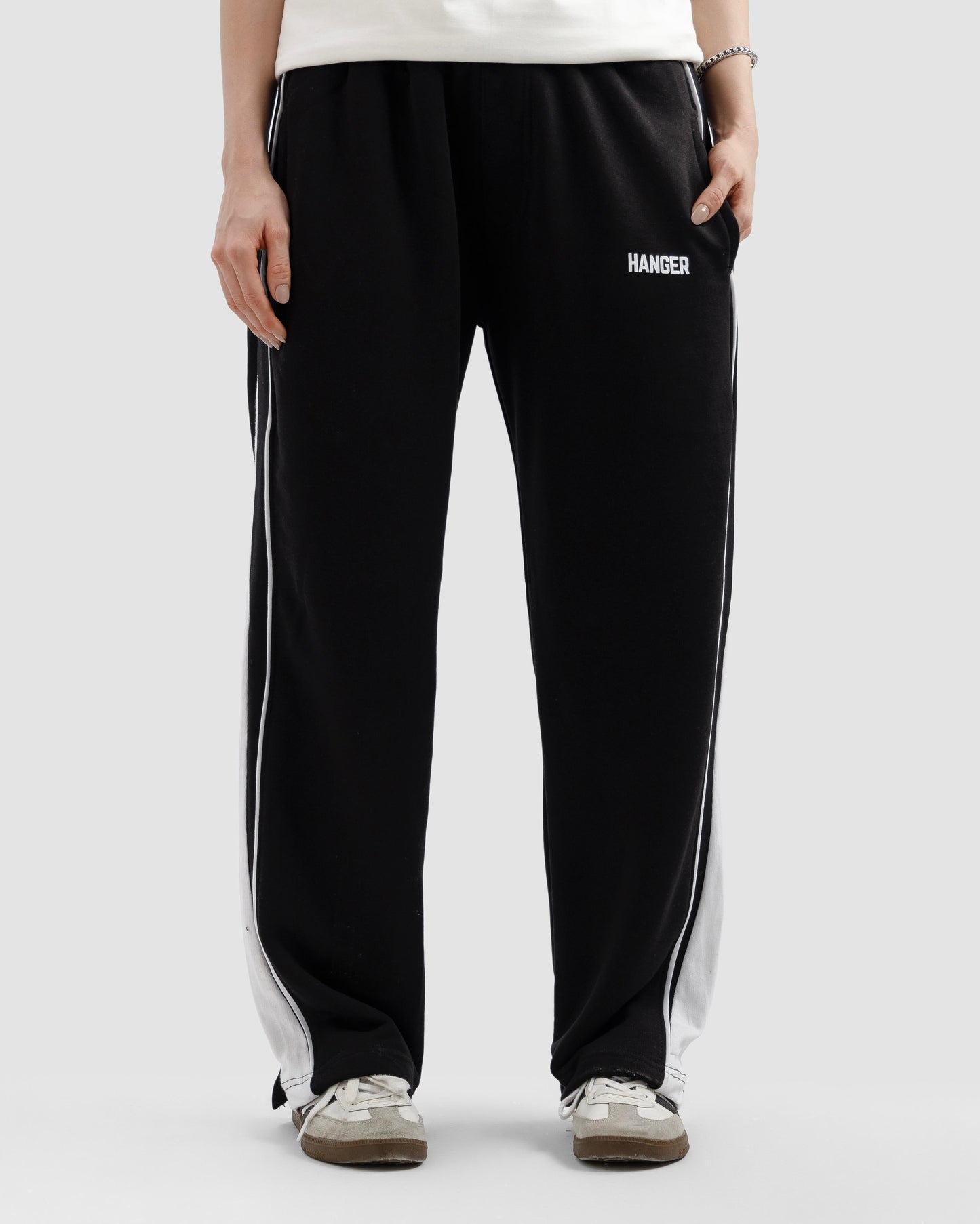 Straight Trousers With Piping Detail
