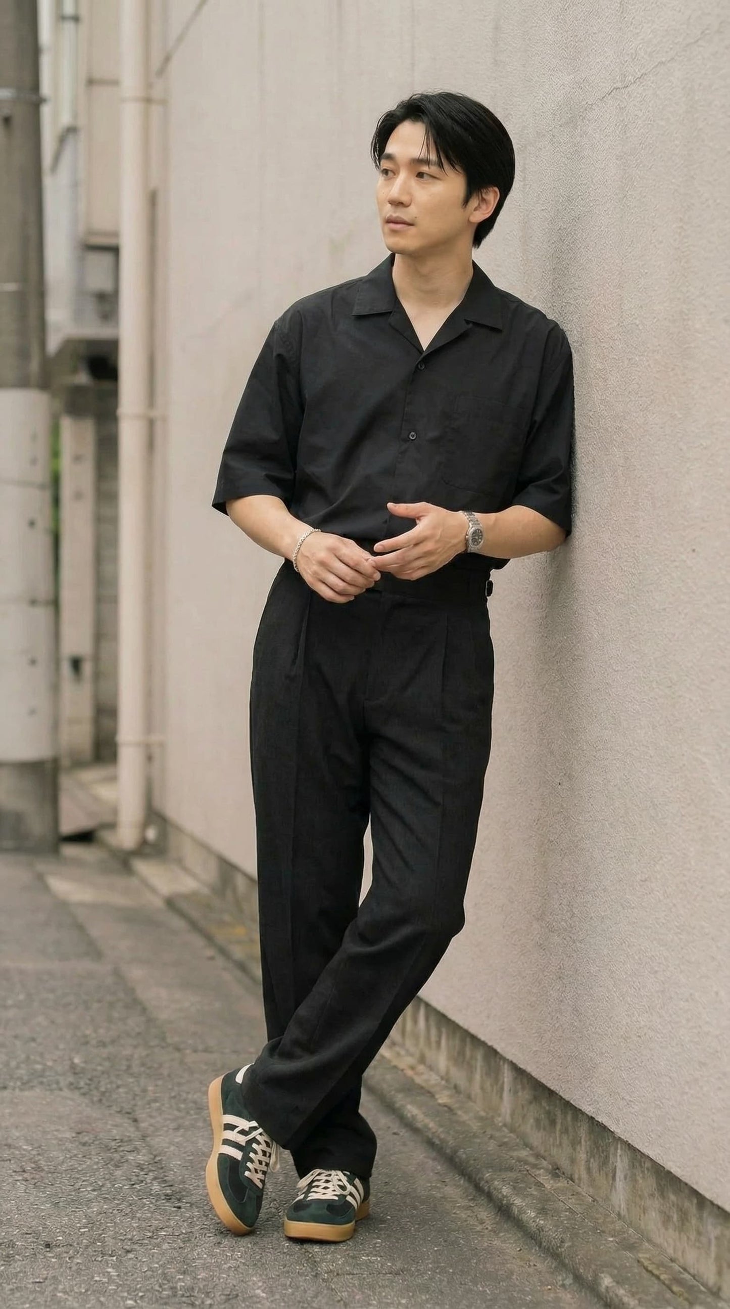 SIDE TAB SINGLE PLEATED TROUSER ( BLACK/OFF-WHITE)