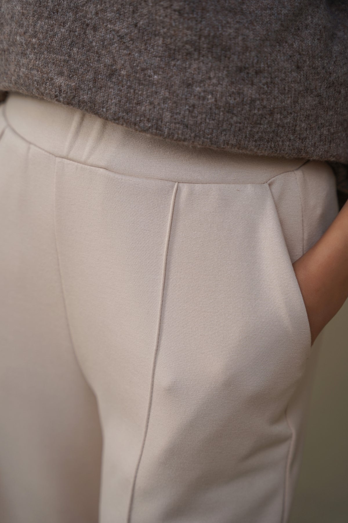 STRAIGHT LOOSE TROUSERS